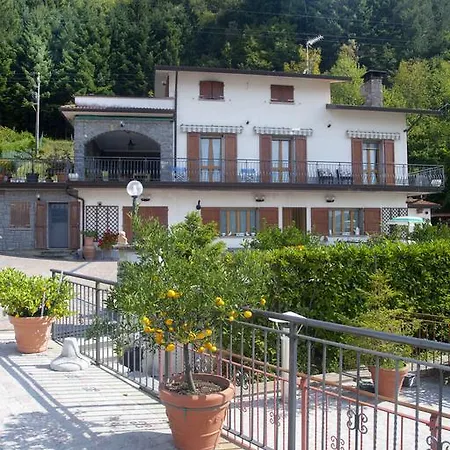 Pensión Affittacamere Ca Nesi Castel di Casio