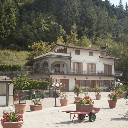 Gasthuis Affittacamere Ca Nesi *