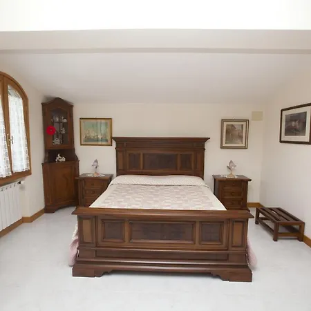 Gasthuis Affittacamere Ca Nesi *