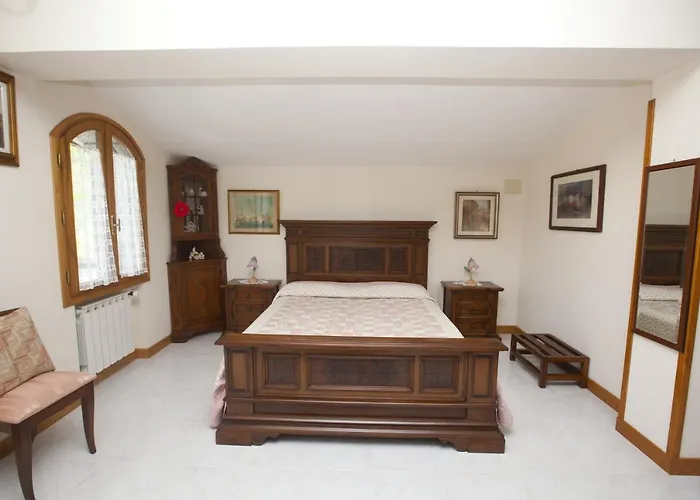 Gasthuis Affittacamere Ca Nesi *